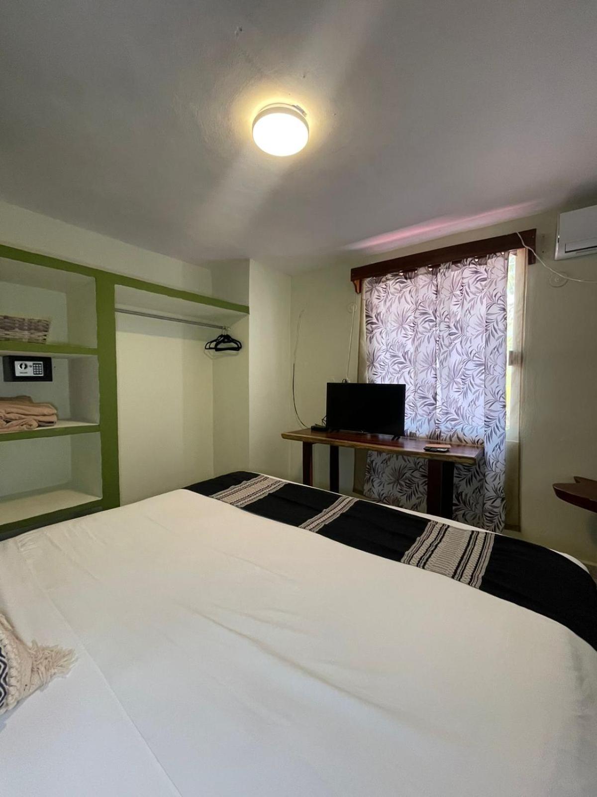 Hotel Koox Jool Бакалар Екстериор снимка